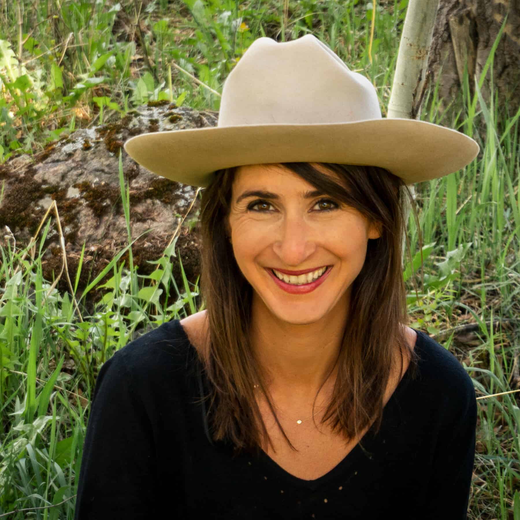 Jennifer Weintraub Headshot Outdoors SQ Callosum